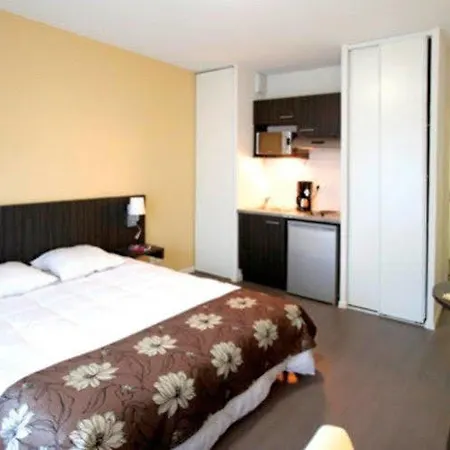 Park And Confort Lhers 3* Toulouse